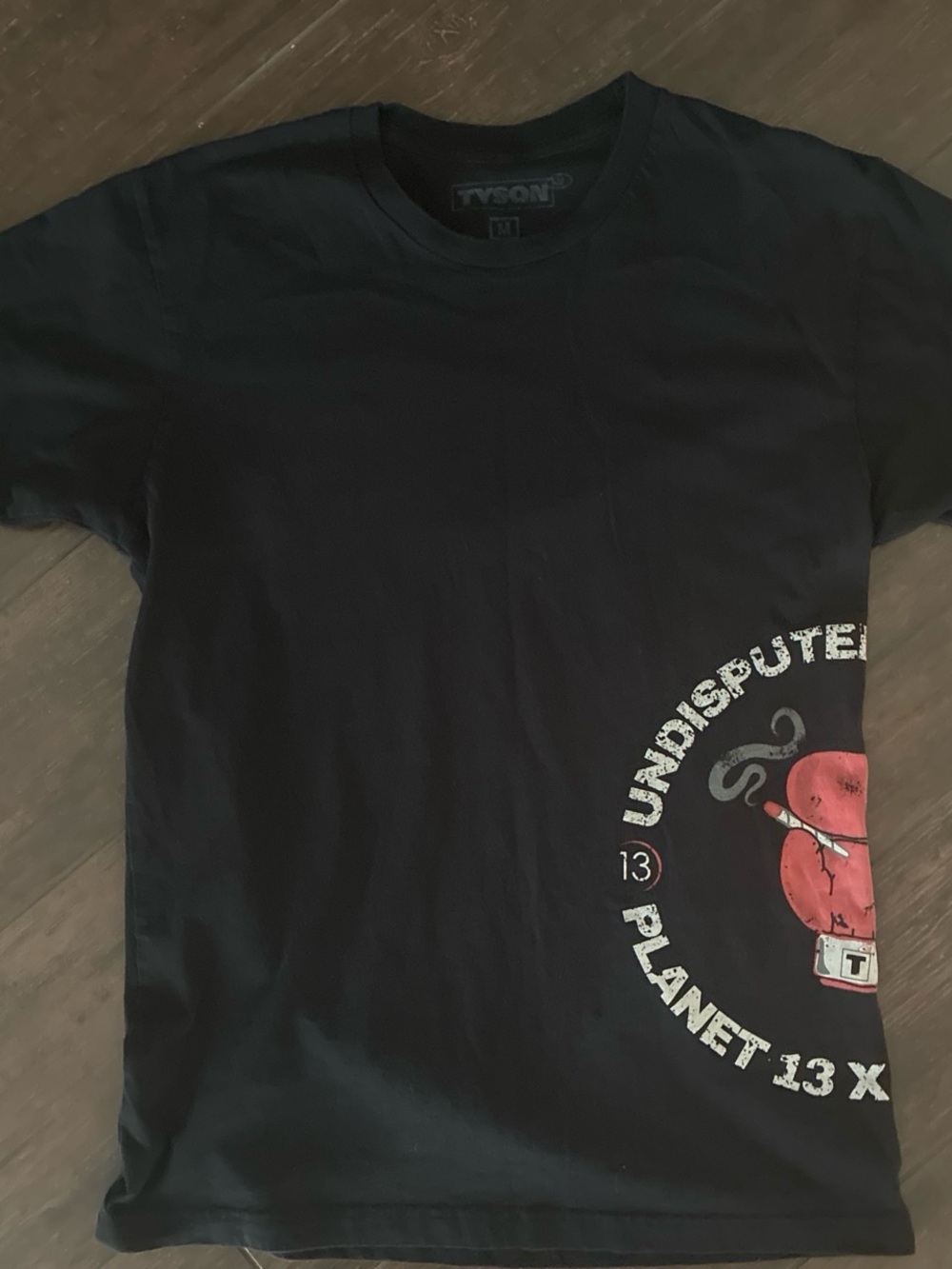 Used Graphic Tee - 'Undisputed' Planet 13 Boxing Design. Men’s medium